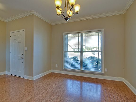 5th image of 2907 Old Barn Cir SE