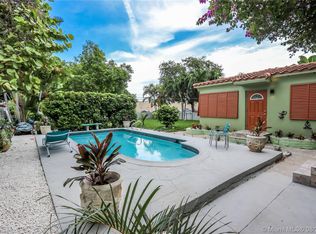 134 SE 5th Ave, Hallandale, FL 33009