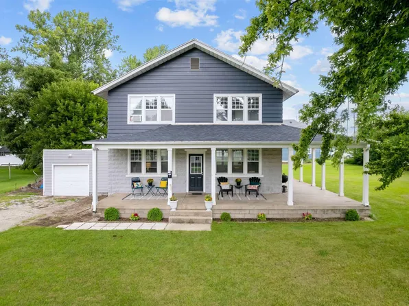 2237 E Jefferson St, Warsaw, IN 46580