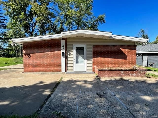 1st image of 6661 Pepperidge Dr