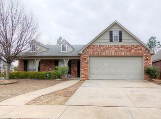 306 W 121st Pl S, Jenks, OK 74037