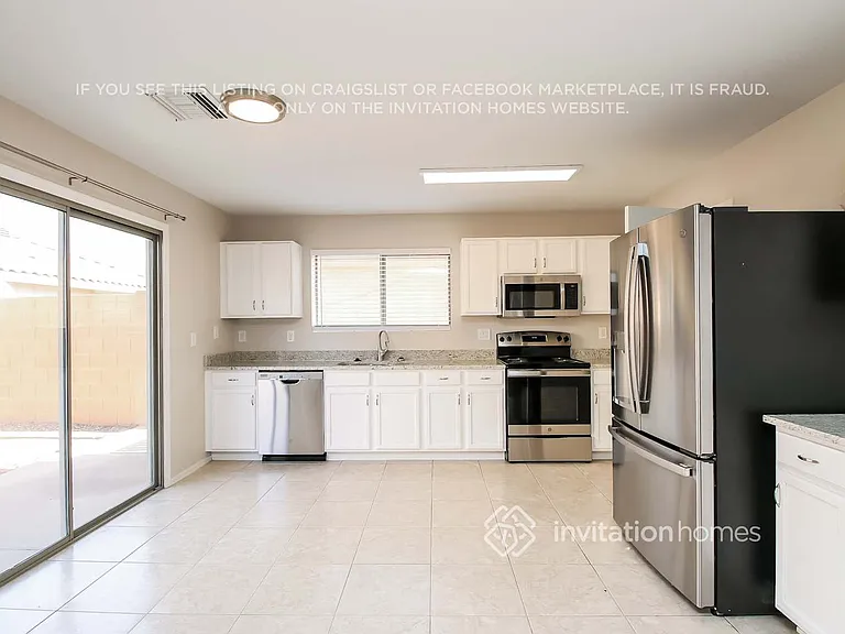 1546 S Danielson Way — Photo 5