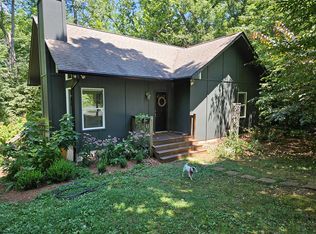 1106 River Rd, Dobson, NC 27017