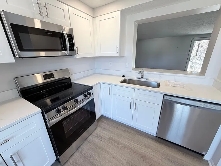 8906 Chesapeake Lighthouse Dr — Photo 3