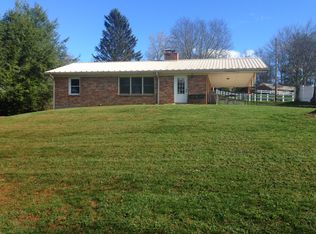 160 Barney McKinney Rd, Spruce Pine, NC 28777