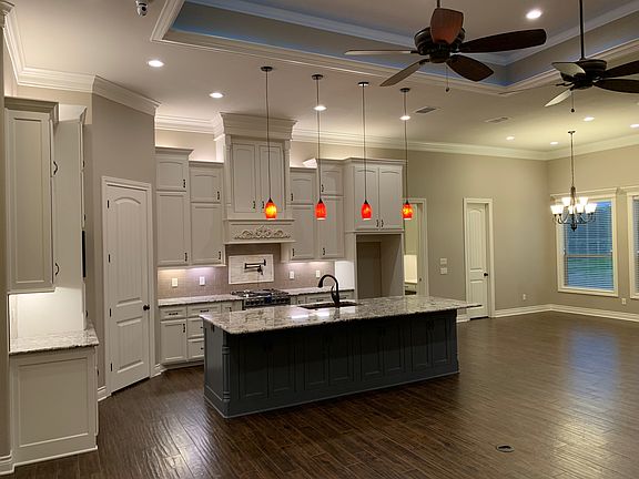 2nd image of 200 Pecan Park Dr