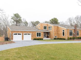 188 Two Holes Water Rd, East Hampton, NY 11937