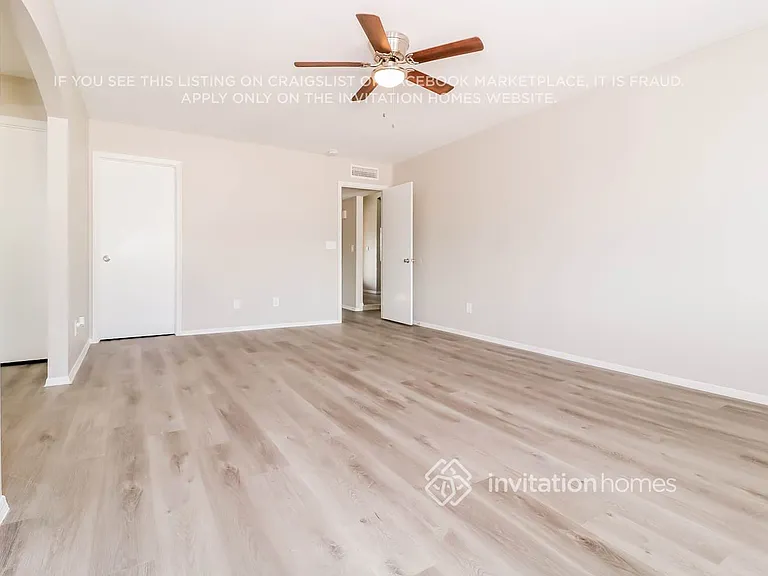 8010 W Sierra Vista Dr — Photo 8