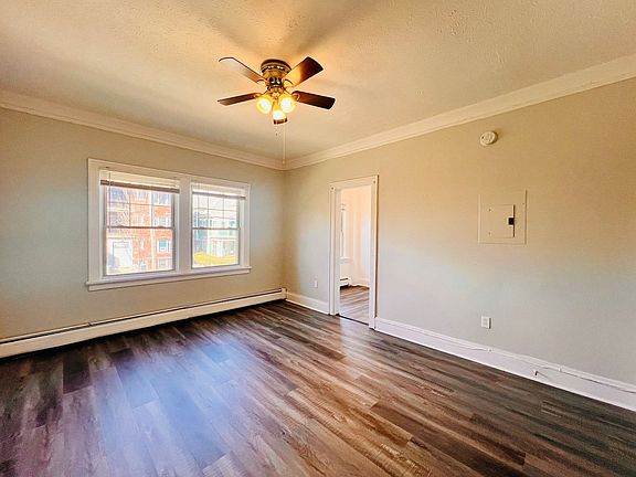 3rd image of 3311 Archwood Avenue West 33rd St #3776-21