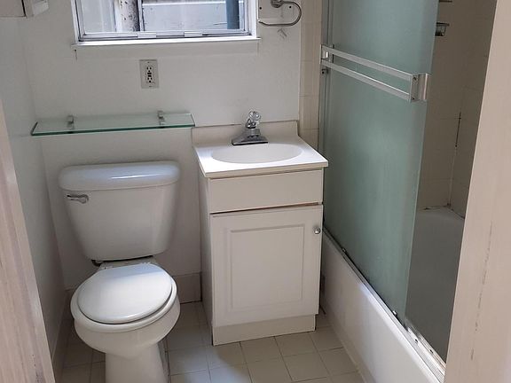 5th image of 3572 17th St #C
