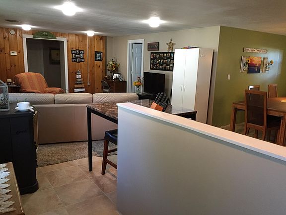 5th image of 106 Cherry St