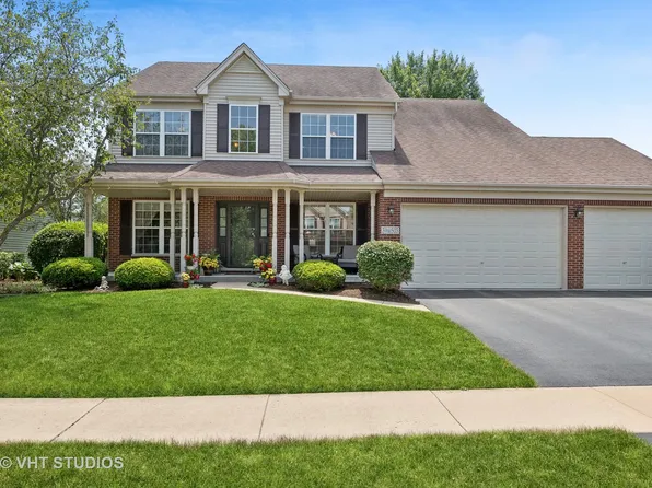 39W503 N Hyde Park, Geneva, IL 60134