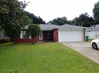 218 Green Dr, Mary Esther, FL 32569