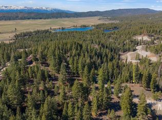 16 Sarah Way, Cascade, ID 83611