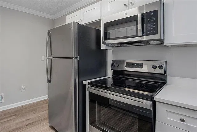 2 bed, 1000 sqft, $1,500 — Photo 2