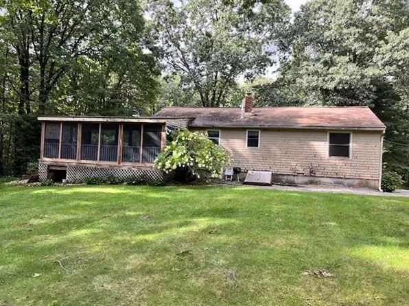 57 Summer Rd, Berlin, MA 01503