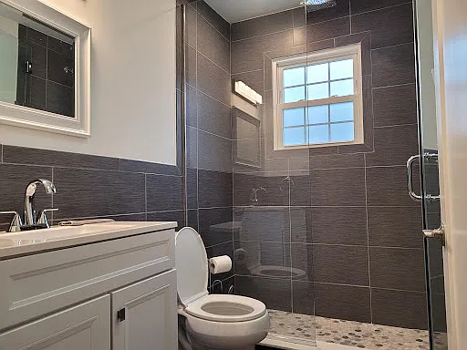342 Lamont Pl — Photo 10