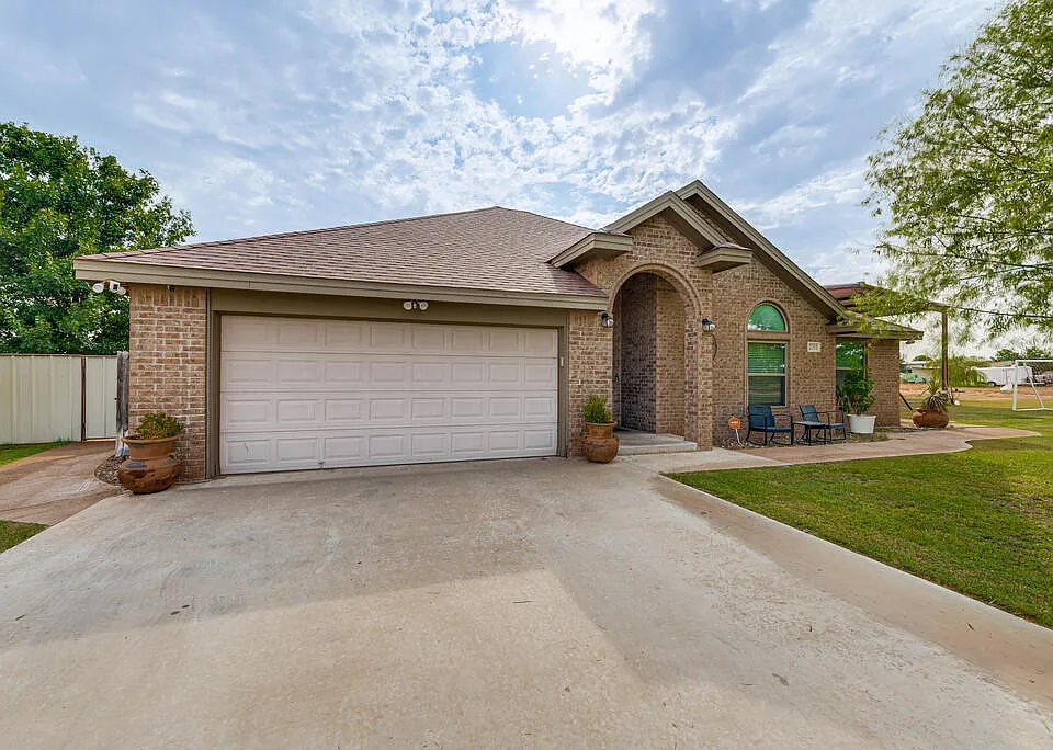 2705 S County Road 1068