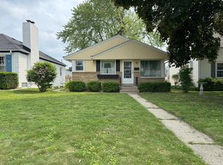 10615 W Manor Park Dr, Milwaukee, WI 53227