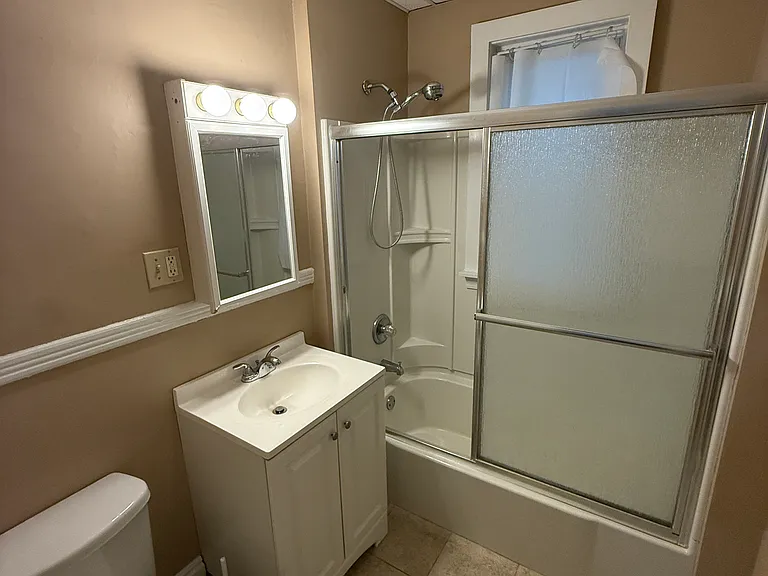 373 Park Rd #2 — Photo 10