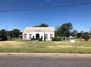 711 Yonkers St, Plainview, TX 79072