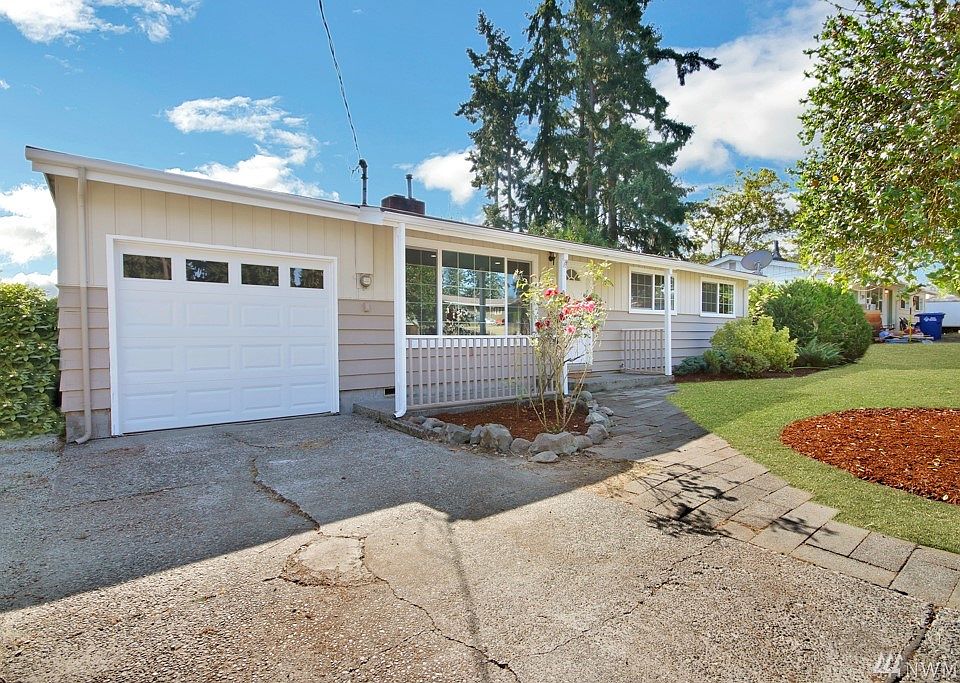 1st image of 5701 44th Ave E