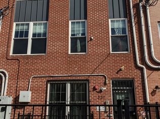 331 N 40th St #2A, Philadelphia, PA 19104