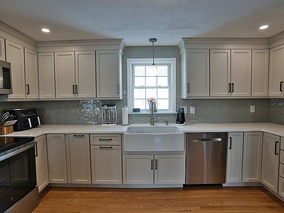 5th image of 78 Lynwood Lane
