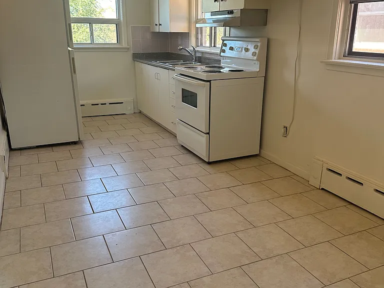 150 Portland St #3 — Photo 5