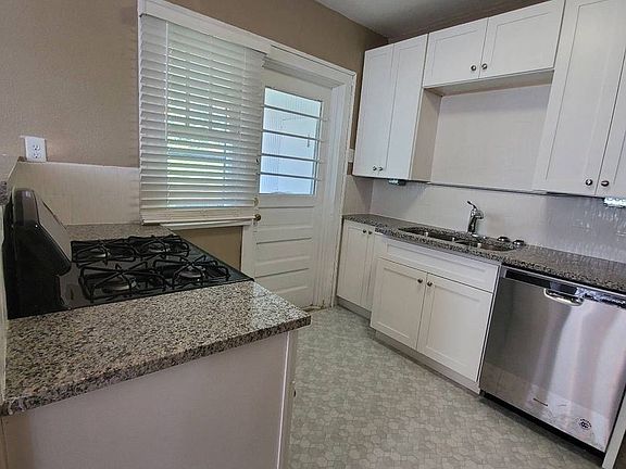 4th image of 140 N 31st St