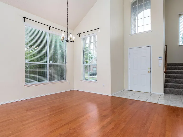 3928 Windford Dr — Photo 6