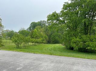 412 Green Acres Rd, Bowling Green, KY 42103