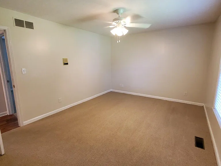 121 Winding Way — Photo 12