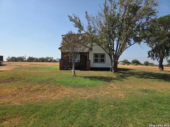 1348 PITTMAN RD, St Hedwig, TX 78152