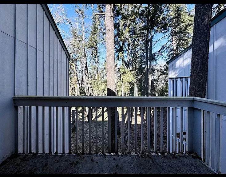 2137 Hawkins Ln #2137 — Photo 13