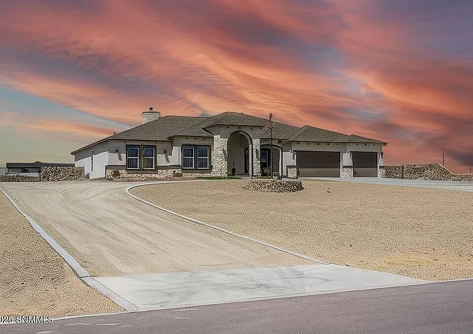 1st image of 3261 Cerro Ct