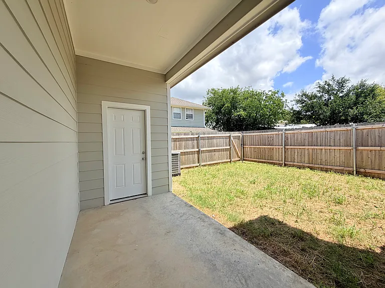 22060 Flanagan Cir #A — Photo 17