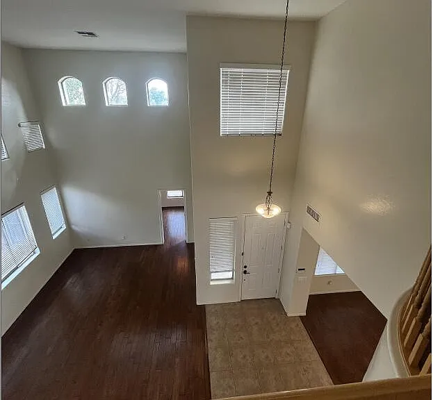 576 E Julian Dr — Photo 22