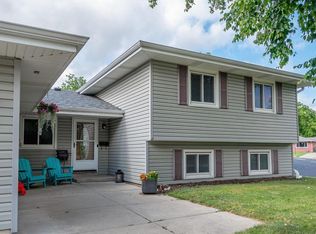 601 14th Ave, Union Grove, WI 53182