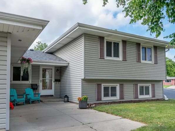 601 14th AVENUE, Union Grove, WI 53182