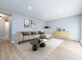 11820 105th St NW, Edmonton, AB T5G2N2