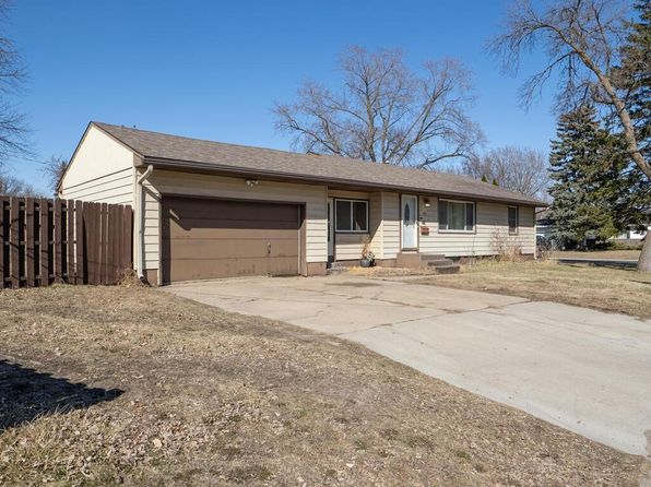 195 53rd Ave NE, Fridley, MN 55421