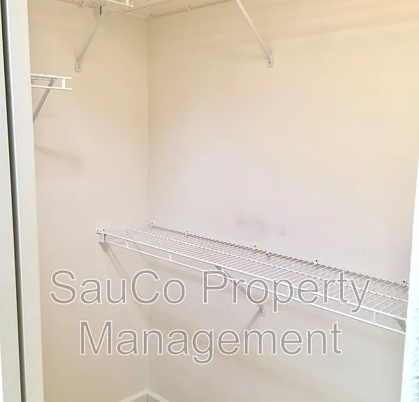1861 SE 47th Ave — Photo 10