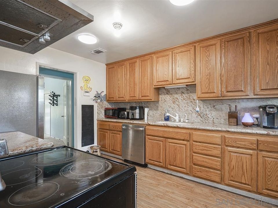 2nd image of 13208 Julian Ave