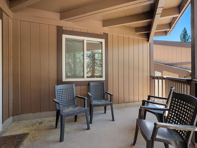 100 Lake Village Dr — Photo 22