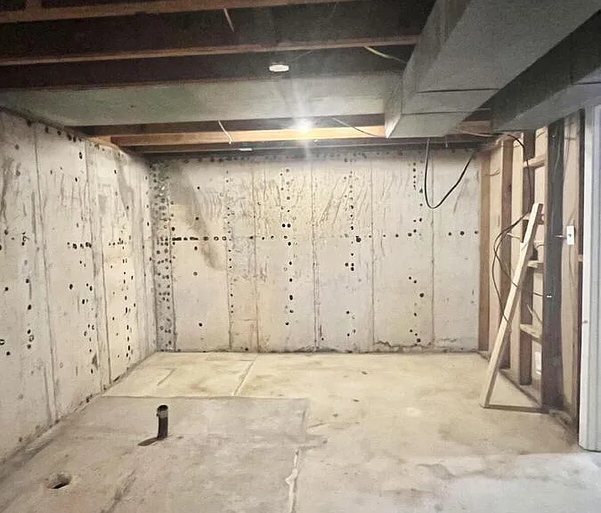 719 N Middle St — Photo 22
