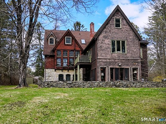 2nd image of 552 Twin Lakes Road