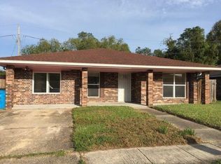 5637 6th St, Violet, LA 70092