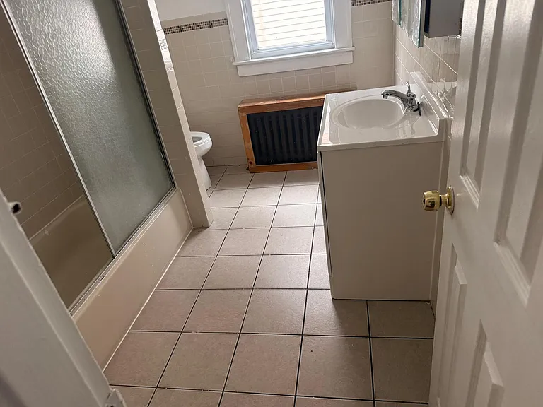 39 Fox St #2 — Photo 9