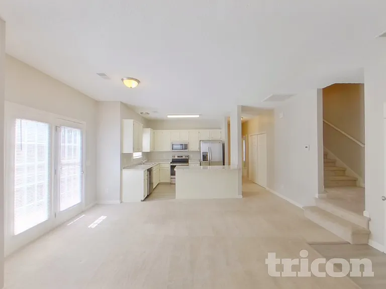 207 Lockleven Dr — Photo 4